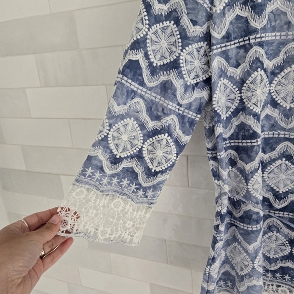 Doncaster Tunic Tie-Waist Batik Geometric Print Lace Trim 3/4 Sleeve Top Blouse - Picture 6 of 7